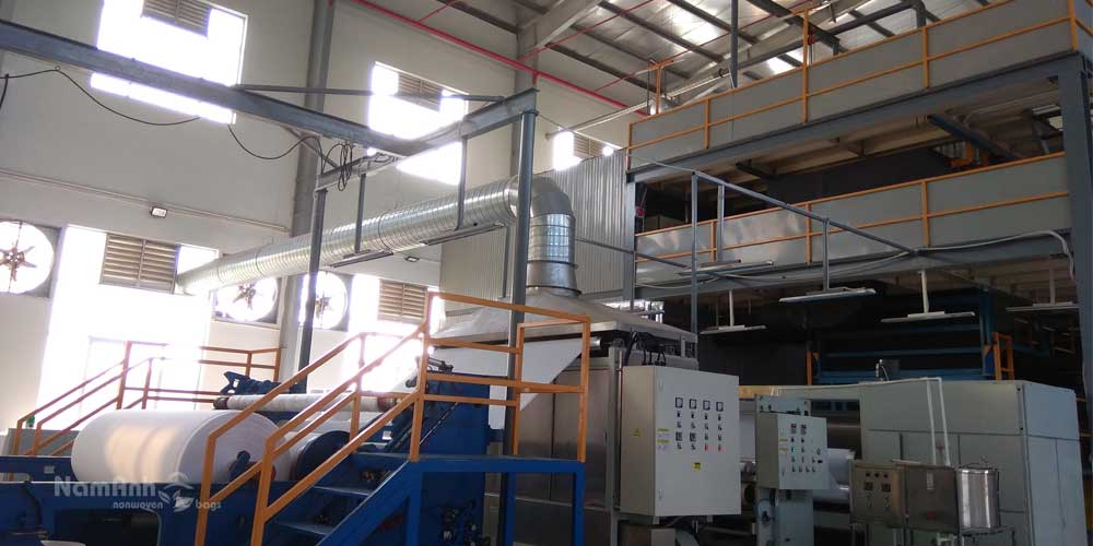 Máy sản xuất vải không dệt thân thiện với môi trường của Nam Anh